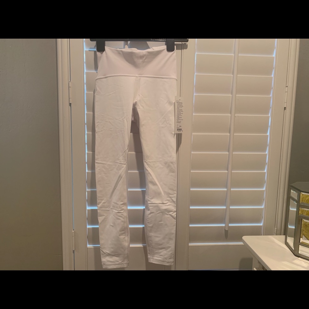 Train Times 7/8 Pant All White